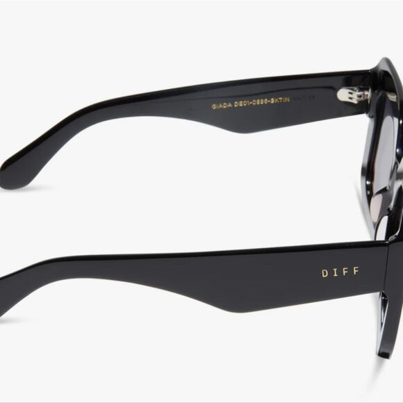 DIFF Eyewear Giada Black Twilight Gradient Sunglasses - Picture 6 of 11
